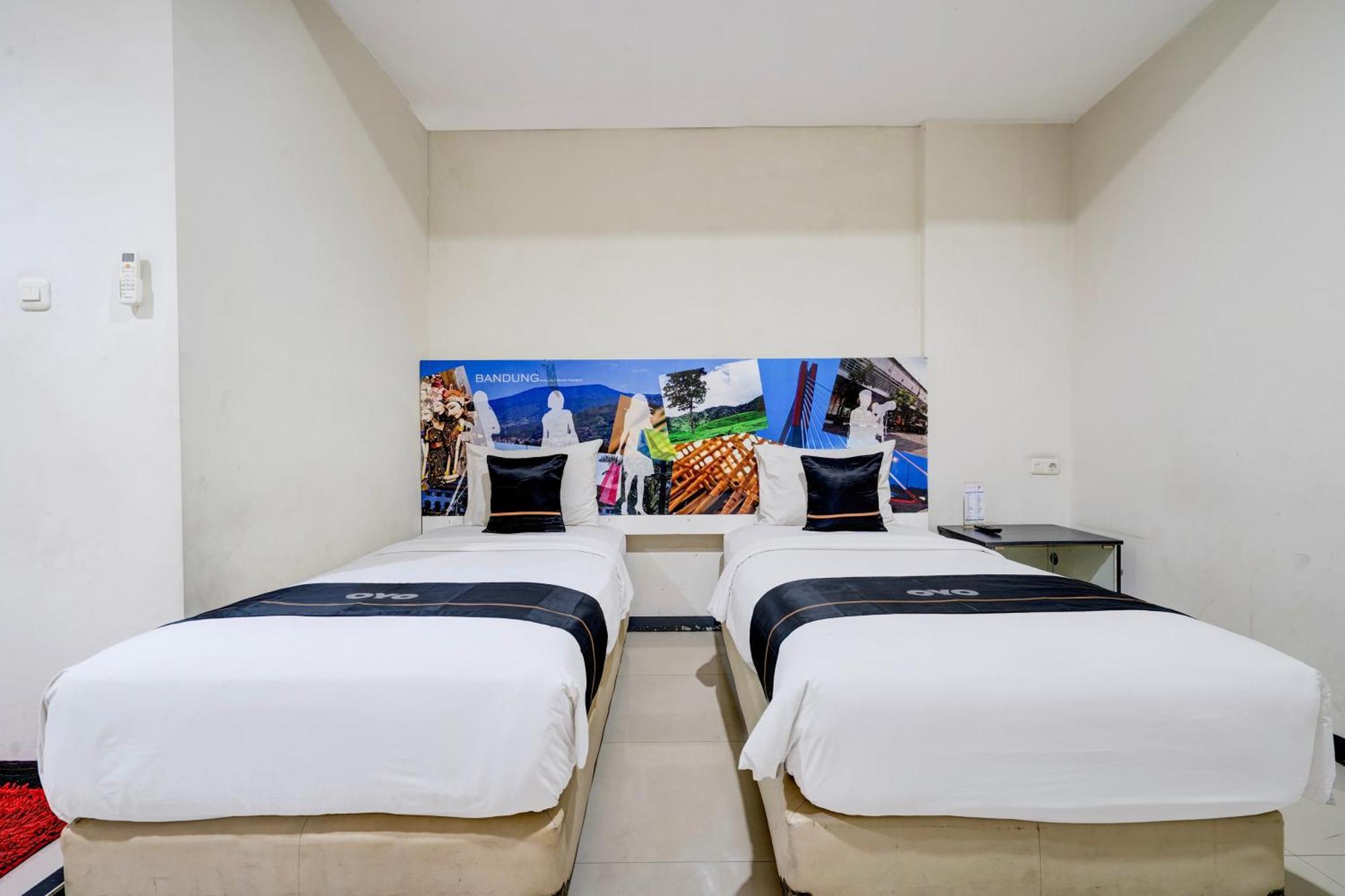 พรอเมอนาด ชิฮัมเปลัส Hotel บันดุง ภายนอก รูปภาพ