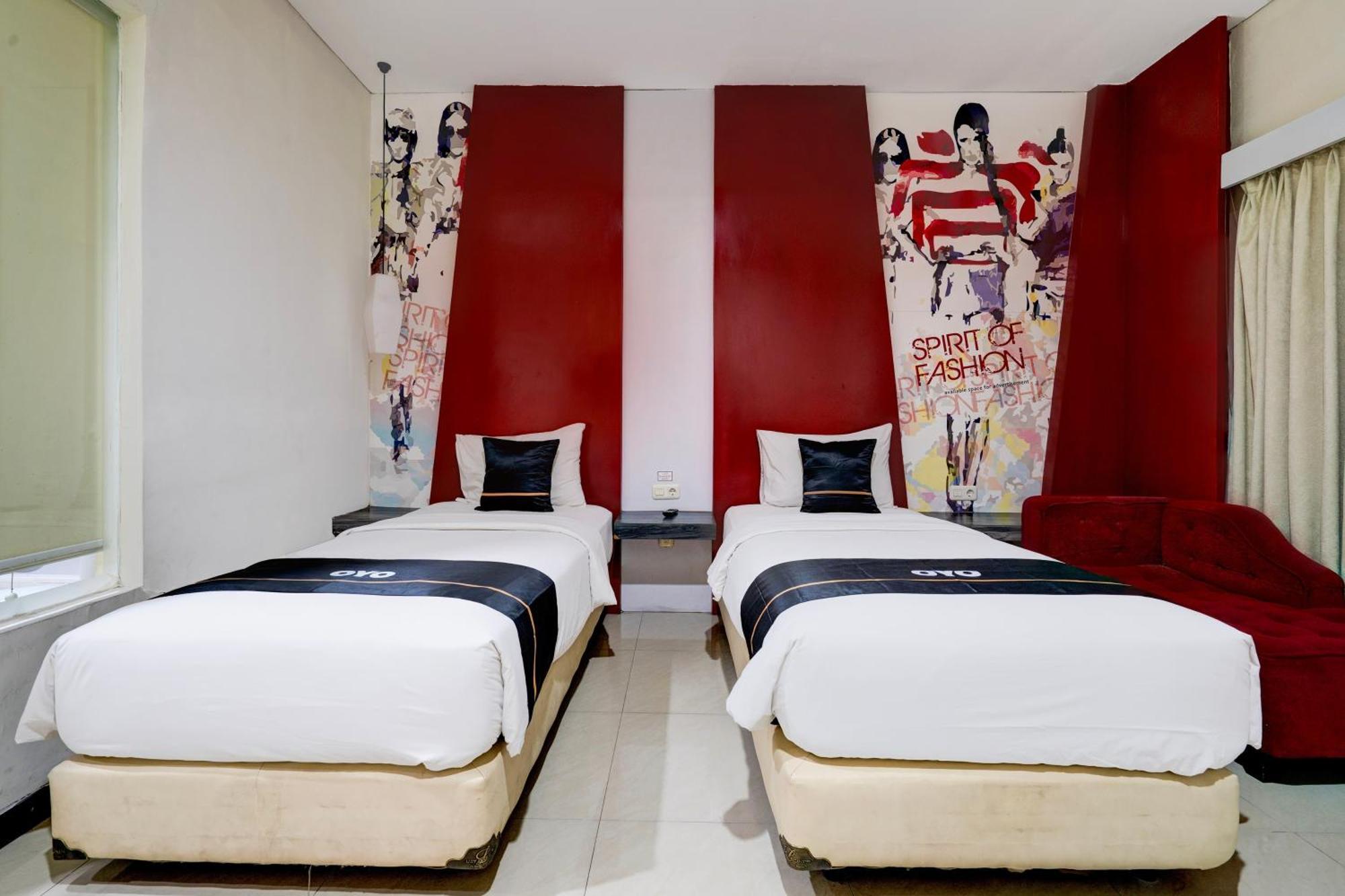 พรอเมอนาด ชิฮัมเปลัส Hotel บันดุง ภายนอก รูปภาพ