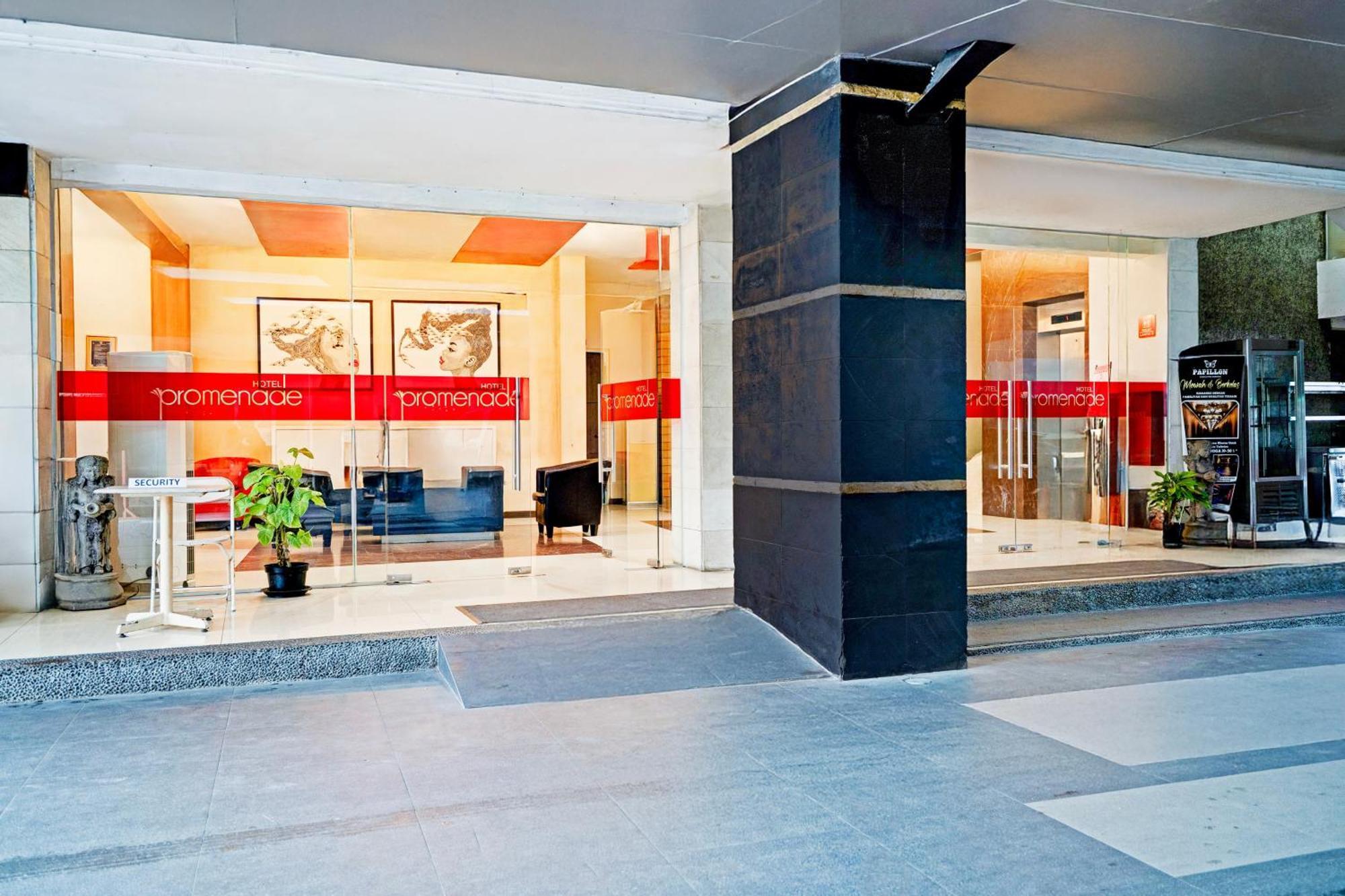 พรอเมอนาด ชิฮัมเปลัส Hotel บันดุง ภายนอก รูปภาพ
