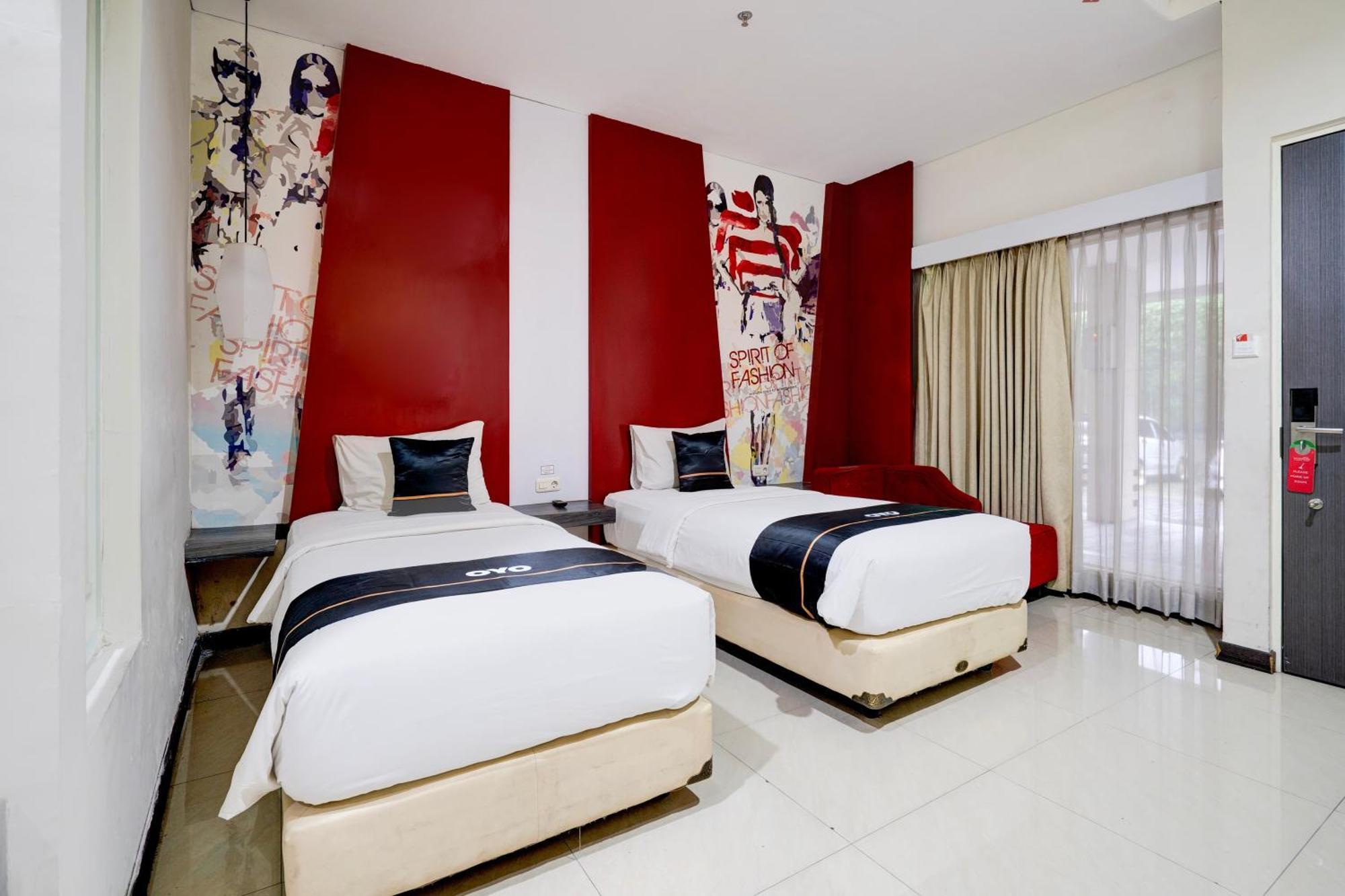 พรอเมอนาด ชิฮัมเปลัส Hotel บันดุง ภายนอก รูปภาพ