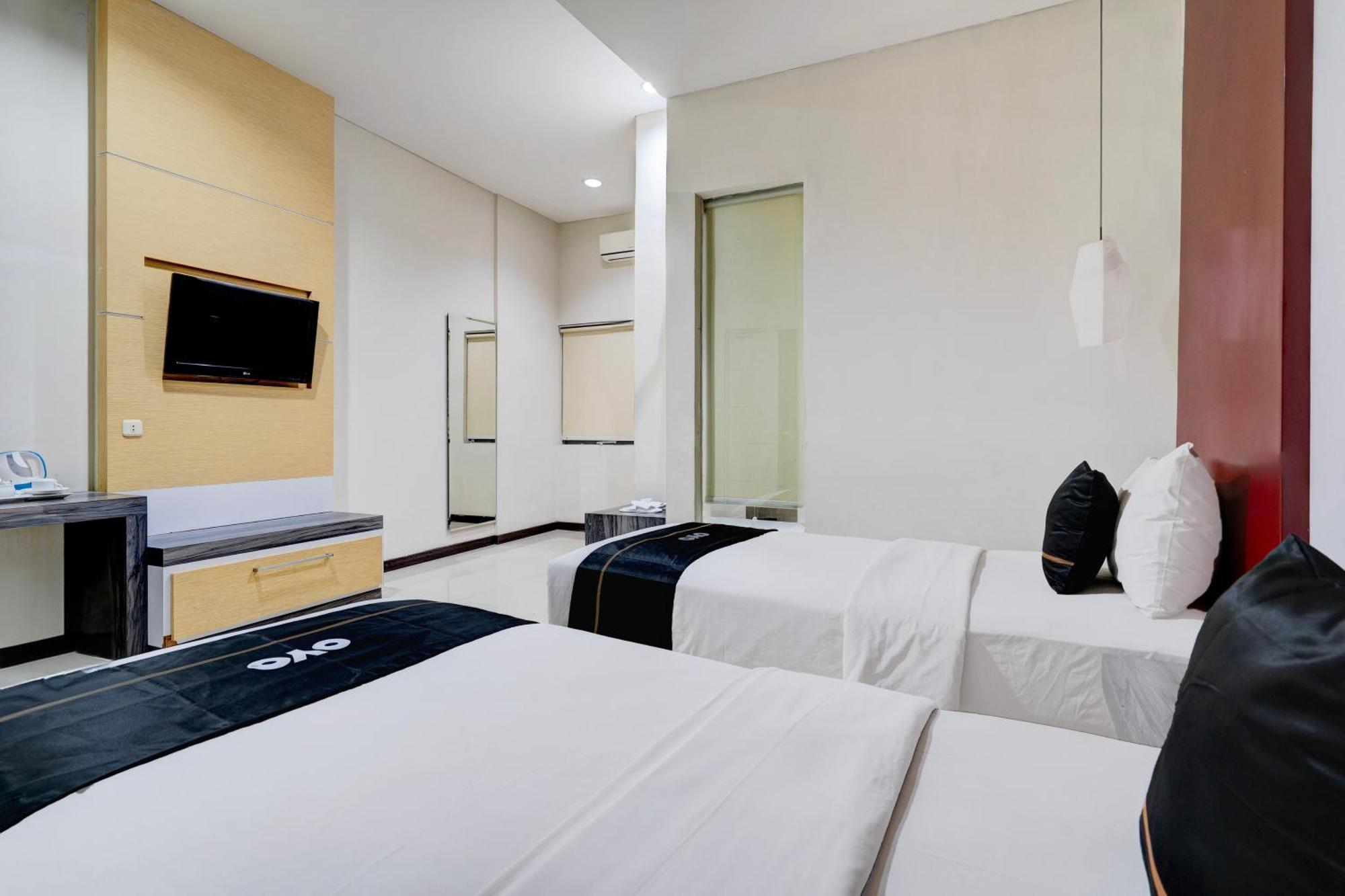พรอเมอนาด ชิฮัมเปลัส Hotel บันดุง ภายนอก รูปภาพ